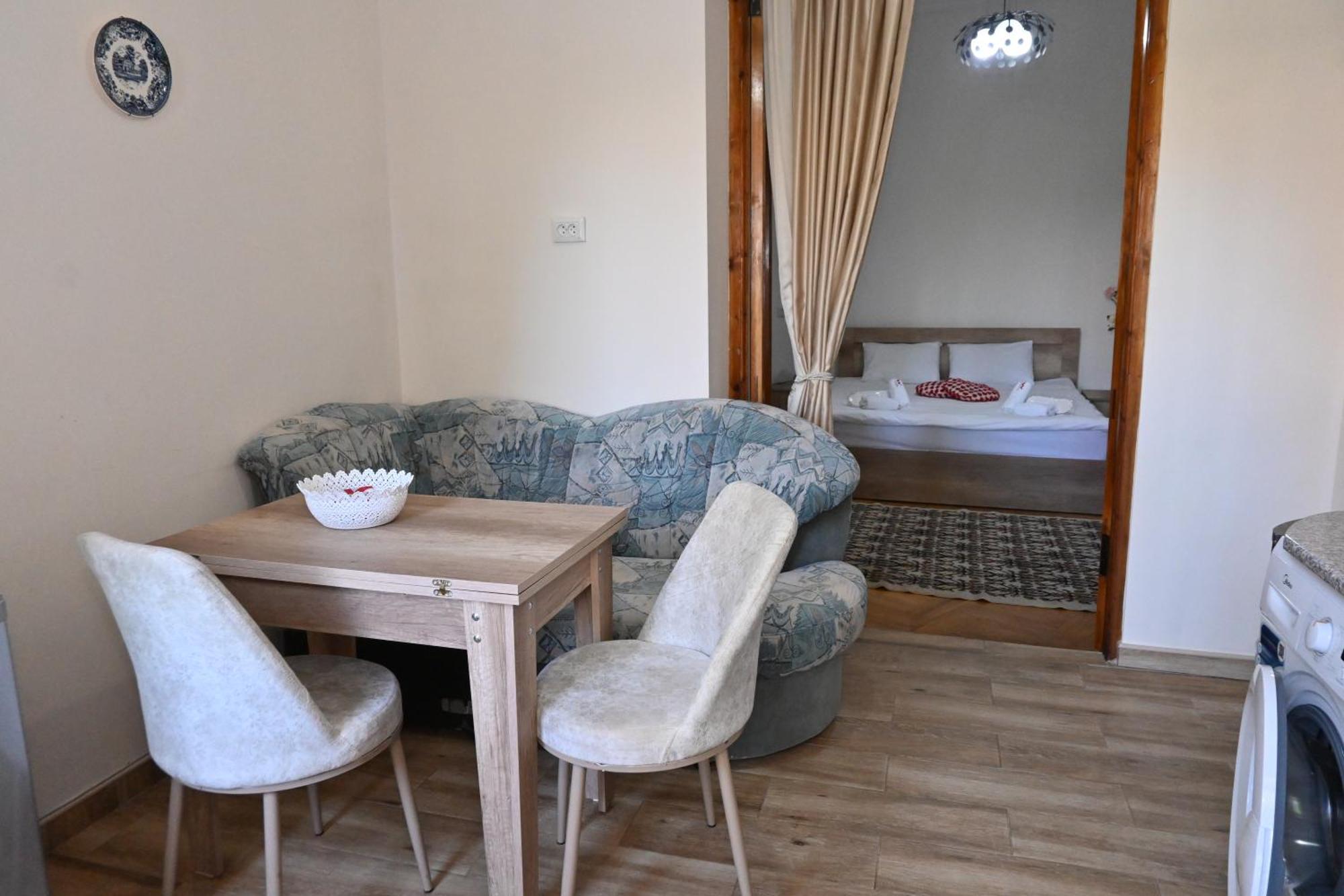 Jerusalem Hotel 쿠타이시 외부 사진