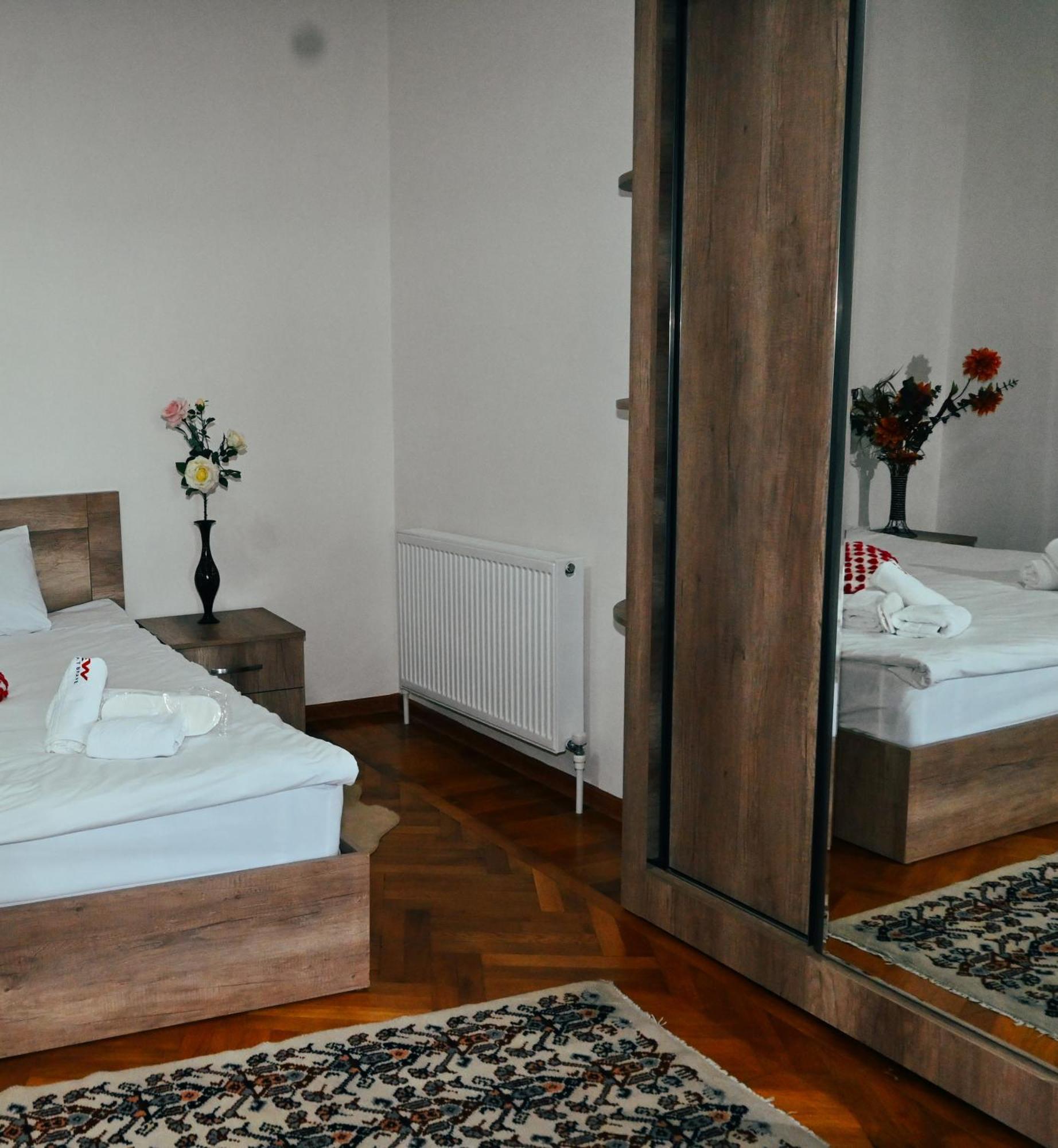 Jerusalem Hotel 쿠타이시 외부 사진